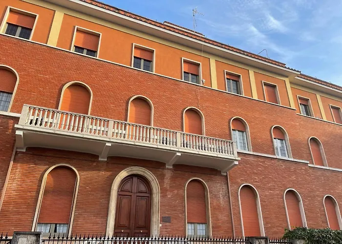 Casa Per Ferie Elena Guerra Apartment Rom